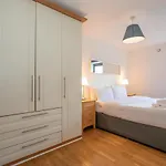 Parnell Corner Apartman *